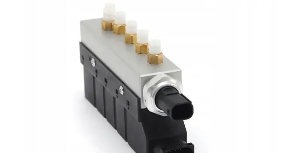 Mercedes-Benz S W220 Air suspension valve block A2203200258