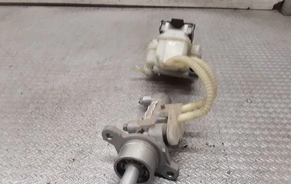 Opel Meriva A Master brake cylinder