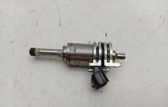 Lexus RX 450H Fuel injector 2325031120