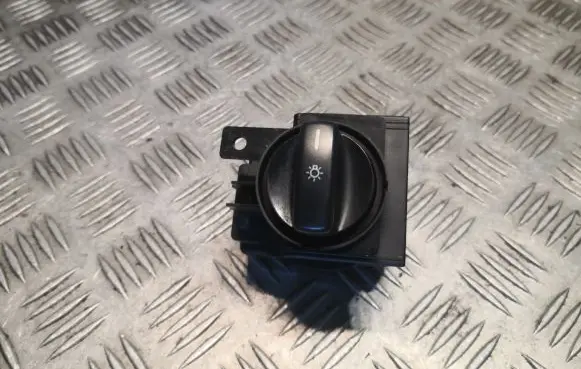 Mercedes-Benz A W169 Light switch 1695451304 A1695451304