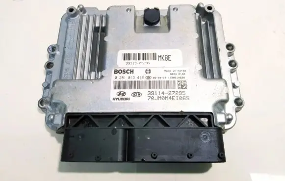 Hyundai Tucson JM Engine control unit/module 0281013418 39119-27295