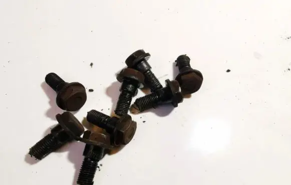 Toyota Avensis Verso Nuts/bolts 