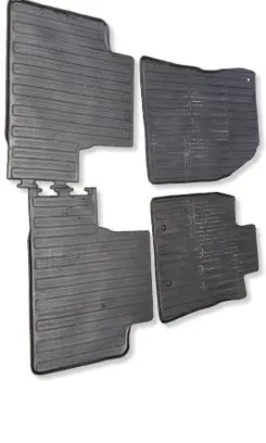 Toyota Avensis T270 Car floor mat set T035