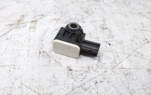 Mazda 3 II Airbag deployment crash/impact sensor BBM457KC0