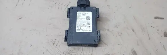 Jaguar XE Blind spot module LX7314F152AF 28660195