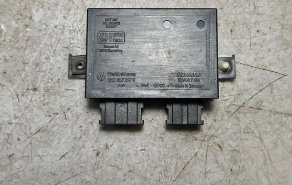Volkswagen Transporter - Caravelle T4 Immobilizer control unit/module 6H0953257B