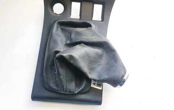 Toyota Corolla E120 E130 Gear shifter surround trim plastic 8185
