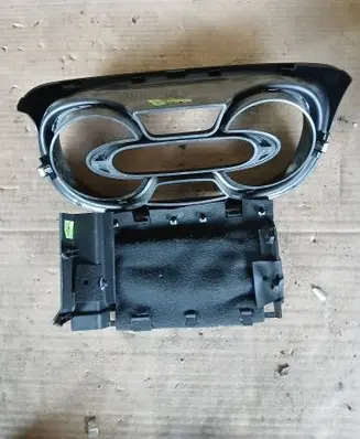 Renault Trafic III (X82) Dashboard trim 681015249R 93452434 681010993R