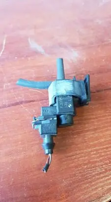 BMW 5 E39 Air pressure sensor 72234100