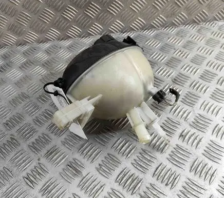 Mercedes-Benz E A207 Coolant expansion tank/reservoir A2045000549
