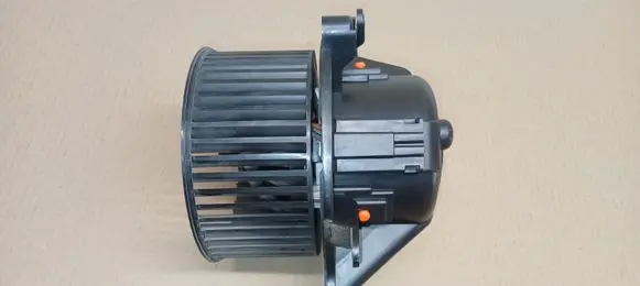 Peugeot 5008 Heater fan/blower T3953002