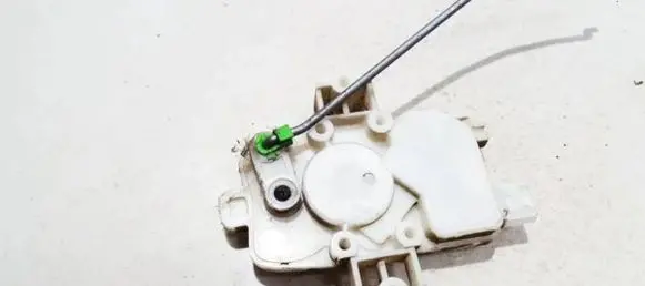 Mitsubishi Lancer Central locking motor 