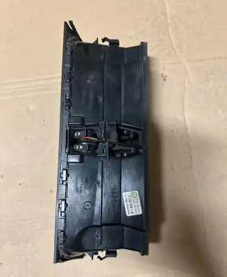 Audi A4 S4 B8 8K Dash center air vent grill 8T1820951C