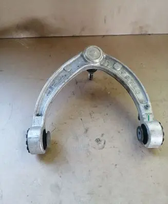 Mercedes-Benz ML W166 Front upper control arm/wishbone 16613