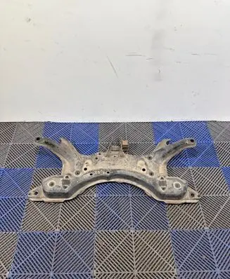 Toyota Prius (XW20) Front subframe