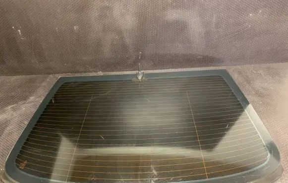 Mercedes-Benz E W211 Rear windscreen/windshield window 48R000261 S01330RA