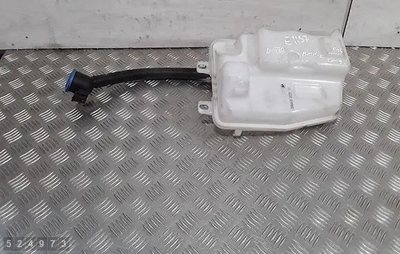 BMW 2 F46 Windshield washer fluid reservoir/tank 7369649 7351624