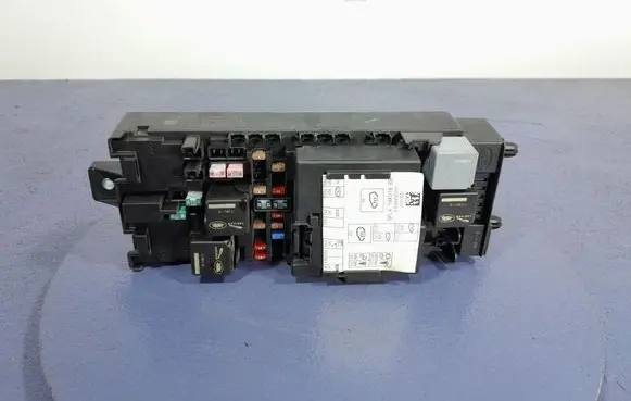 Land Rover Range Rover Sport L320 Fuse box set HPLA-14A073-BC