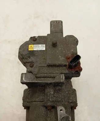 Lexus CT 200H Air conditioning (A/C) compressor (pump) 0422000404 ES27C 5U01695