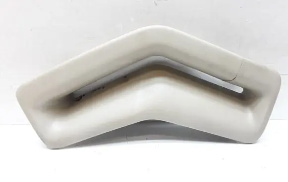 Volvo V70 Seat belt trim 