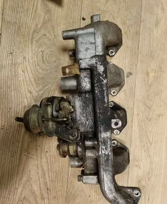 Nissan Navara D22 Intake manifold