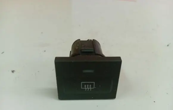 Ford Focus Windscreen/window heater switch 7M5T18C621AA