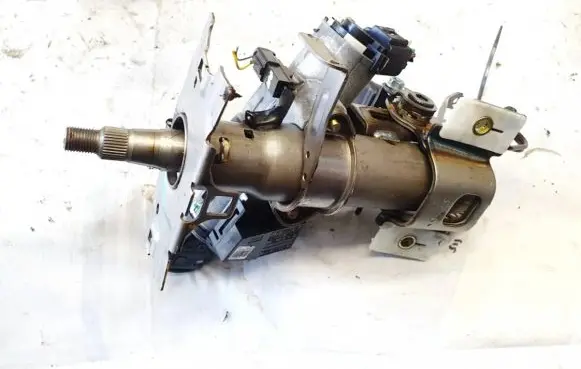 Toyota Avensis T250 Steering wheel axle