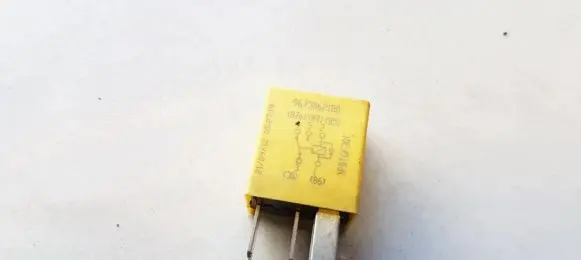 Peugeot 208 Other relay 9673062180