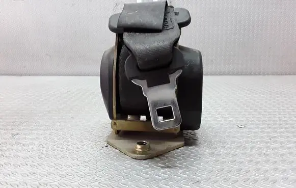 Citroen Xsara Picasso Third row seat belt 