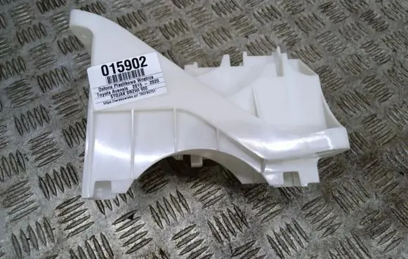Toyota Avensis T270 Other sill/pillar trim element