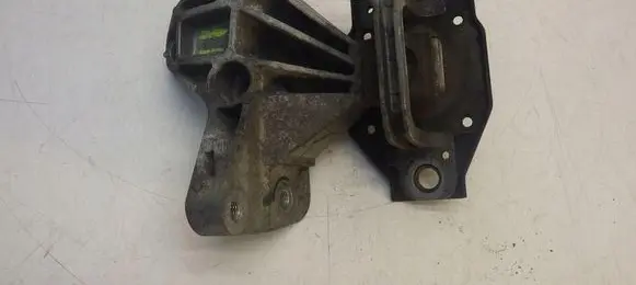 Nissan Qashqai Engine mount vacuum valve DD130410
