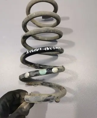 Toyota Avensis T270 Rear coil spring
