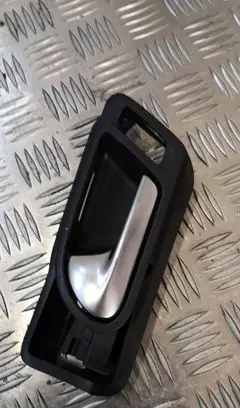 Volkswagen Tiguan Front door interior handle 5n0837197