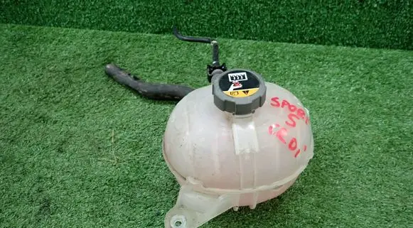 KIA Sportage Coolant expansion tank/reservoir 