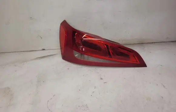 Audi Q5 SQ5 Tailgate rear/tail lights 8R0945093