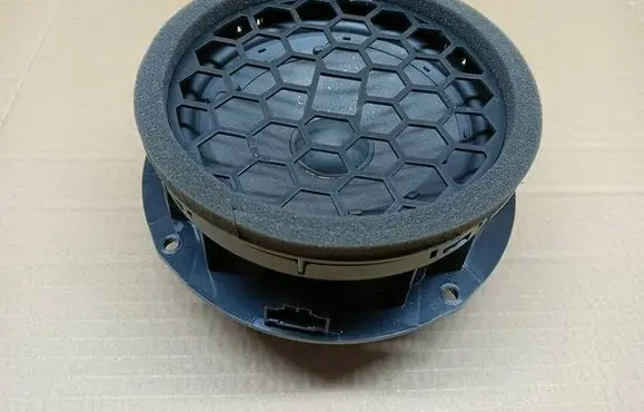 Skoda Octavia Mk4 Front door speaker 5E3035411A 2505212371A 10527201