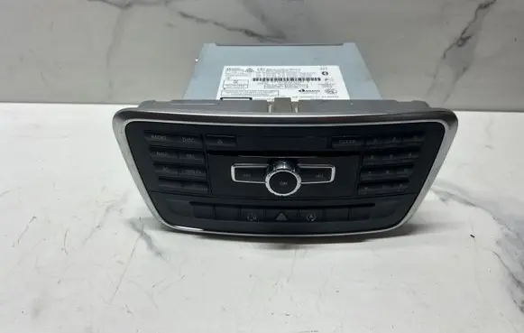 Mercedes-Benz A W176 Radio/CD/DVD/GPS head unit A2469000516