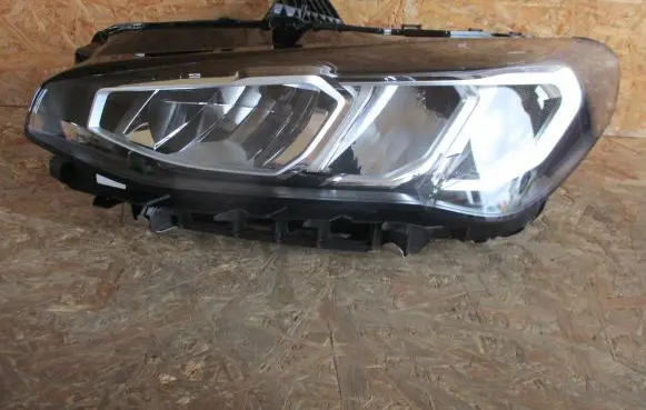 BMW 2 Active Tourer U06 Headlight/headlamp 5A4224308