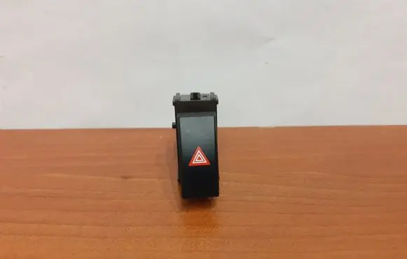 Lexus CT 200H Hazard light switch 15B328 4044