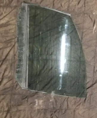 Citroen C8 Front door window glass four-door