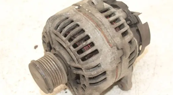 Nissan Qashqai Generator/alternator 8200728292 0124525140