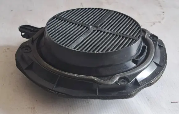 Audi A4 S4 B7 8E 8H Front door speaker BOSE 386221