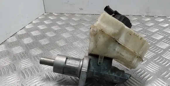 BMW 3 E90 E91 Master brake cylinder 03350386541