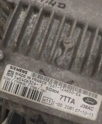 Ford Fiesta Engine control unit/module ECU 7S6112A650EA