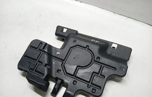 Mazda 3 III Glove box BJS7-64521