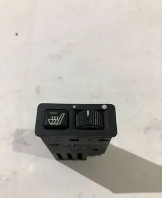 BMW 7 E38 Seat heating switch 8360872 03055010 45950