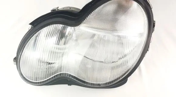 Mercedes-Benz C W203 Headlight/headlamp 0301166201