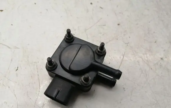 Toyota Avensis T250 Exhaust gas pressure sensor 8948020030