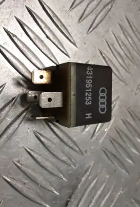 Audi A6 S6 C5 4B Other relay 431951253H
