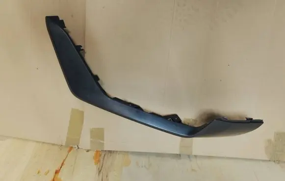 Volvo XC90 Front bumper splitter molding 31694567